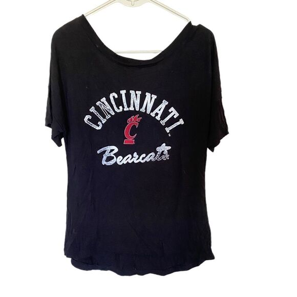 Blue 84 Cincinnati Bear cats UC size medium low cut back tshirt black red - Picture 1 of 6